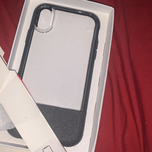 Otterbox Case XR - Picture 2 of 4